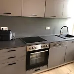 Beautiful New Central 3 Bedroom Apartment For 6 Guests
